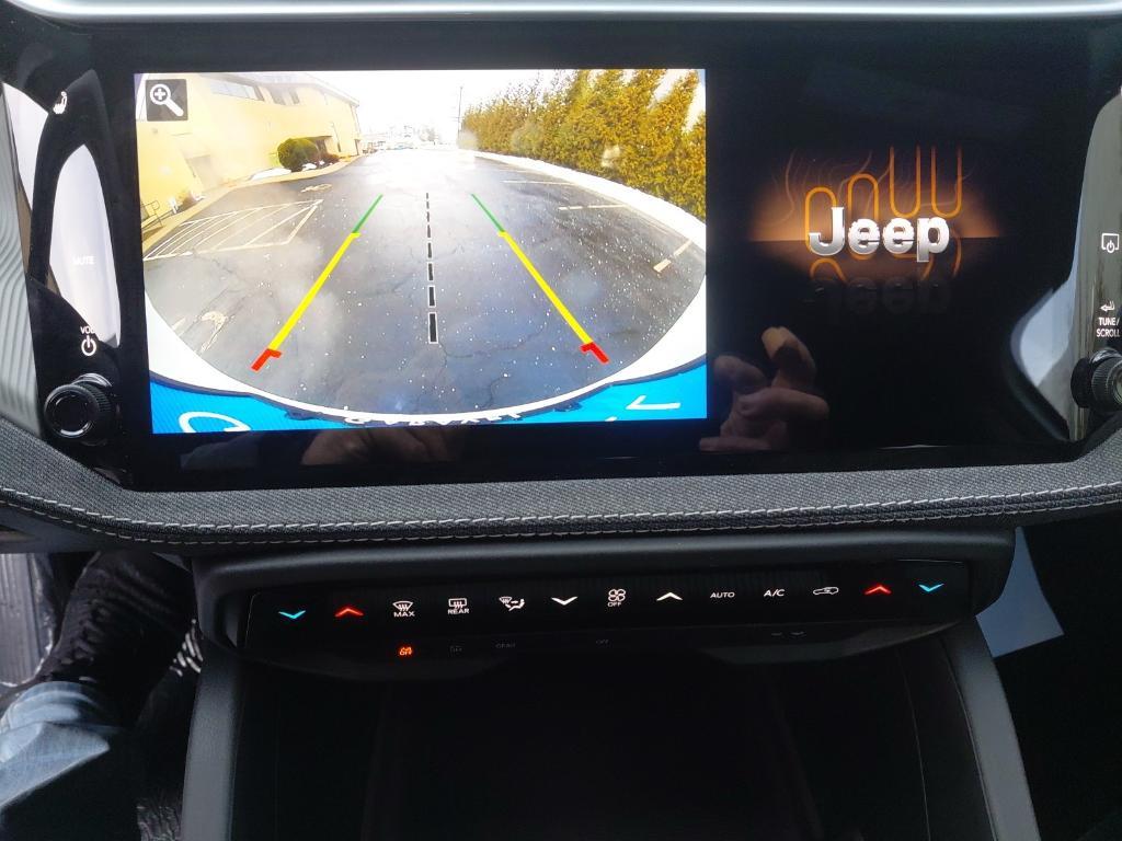 new 2026 Jeep Cherokee car, priced at $40,490