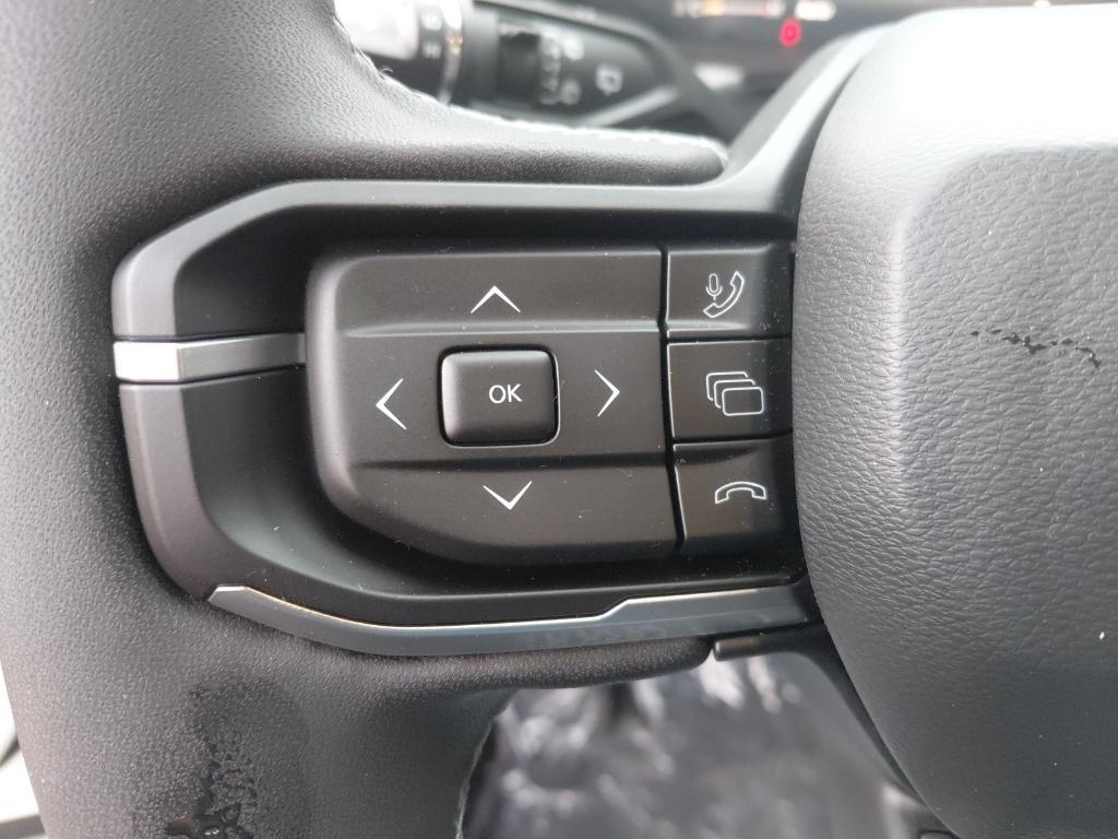 new 2026 Jeep Cherokee car, priced at $40,490