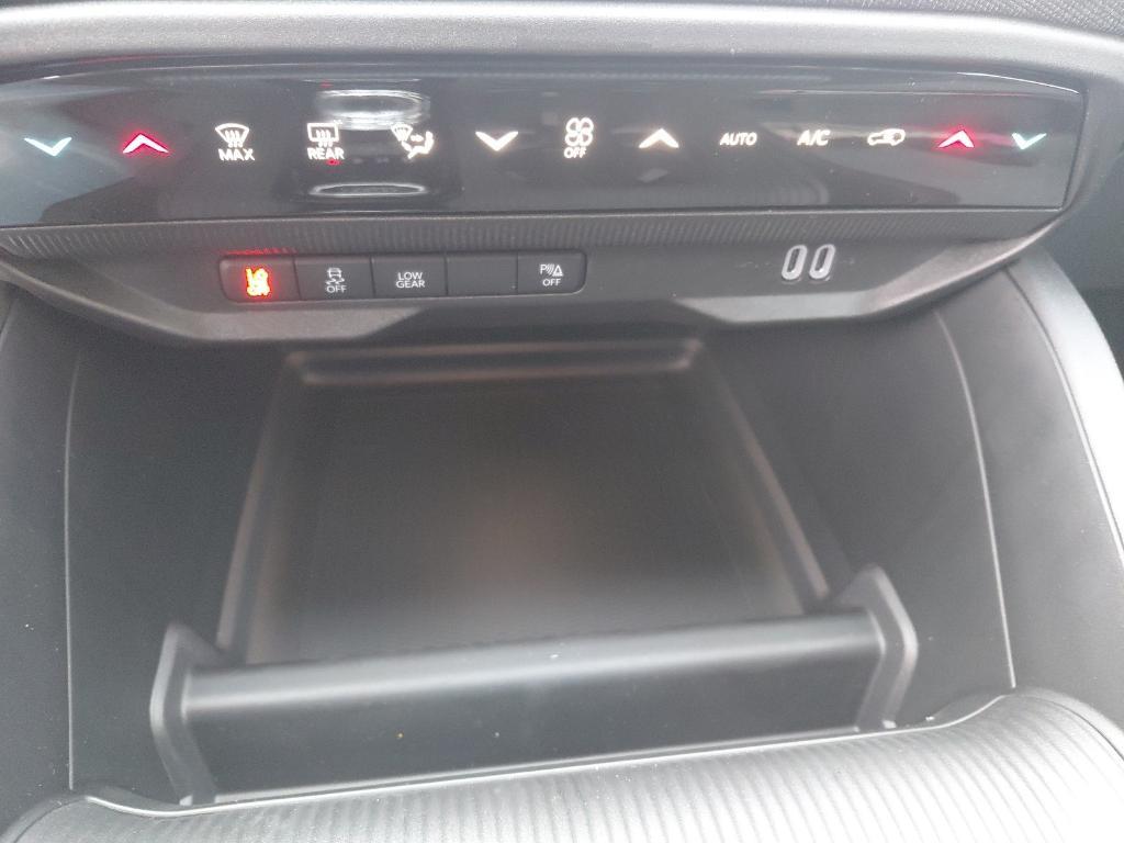 new 2026 Jeep Cherokee car, priced at $40,490