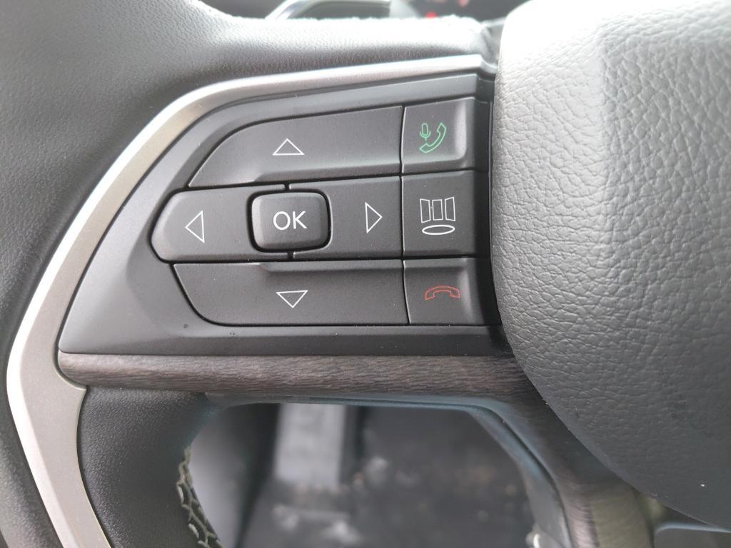 new 2026 Jeep Grand Cherokee car, priced at $50,580