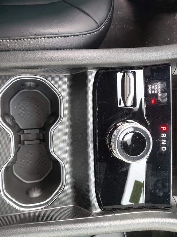 new 2026 Jeep Grand Cherokee car, priced at $50,580