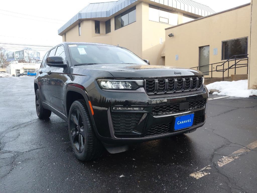 new 2026 Jeep Grand Cherokee car, priced at $50,580