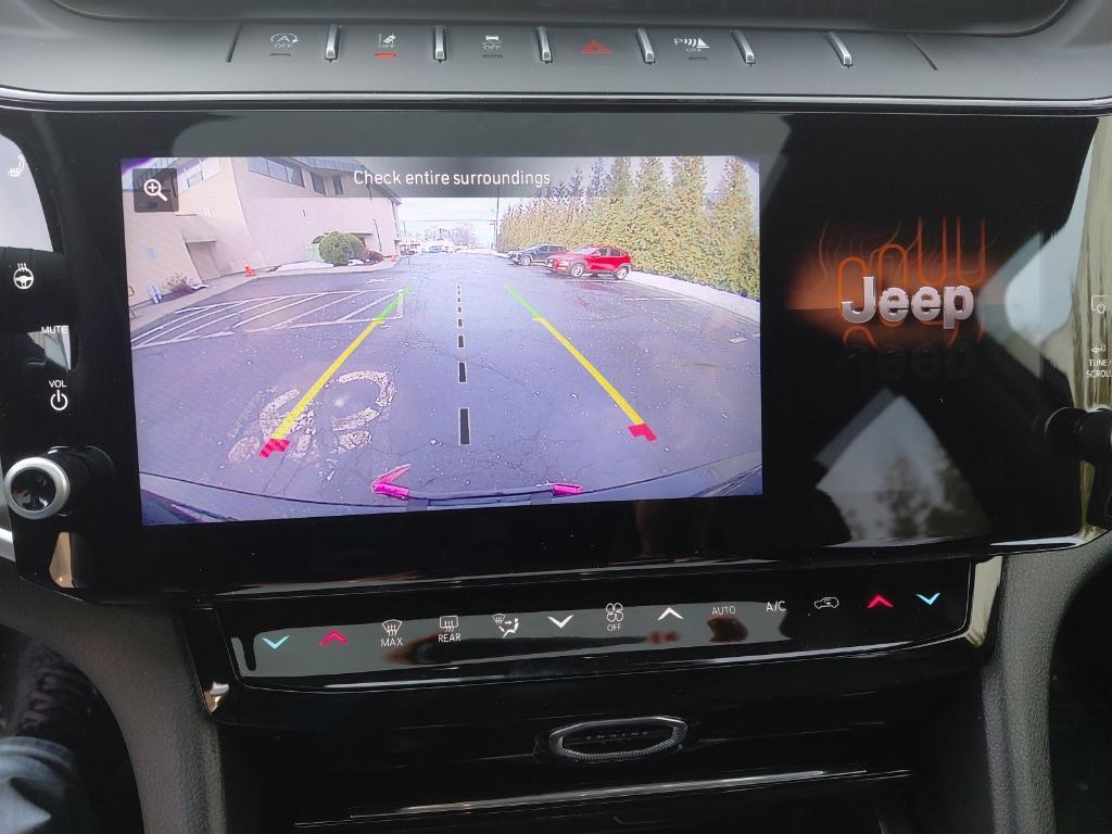 new 2026 Jeep Grand Cherokee car, priced at $50,580