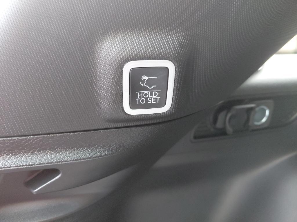 new 2026 Jeep Grand Cherokee car, priced at $50,580