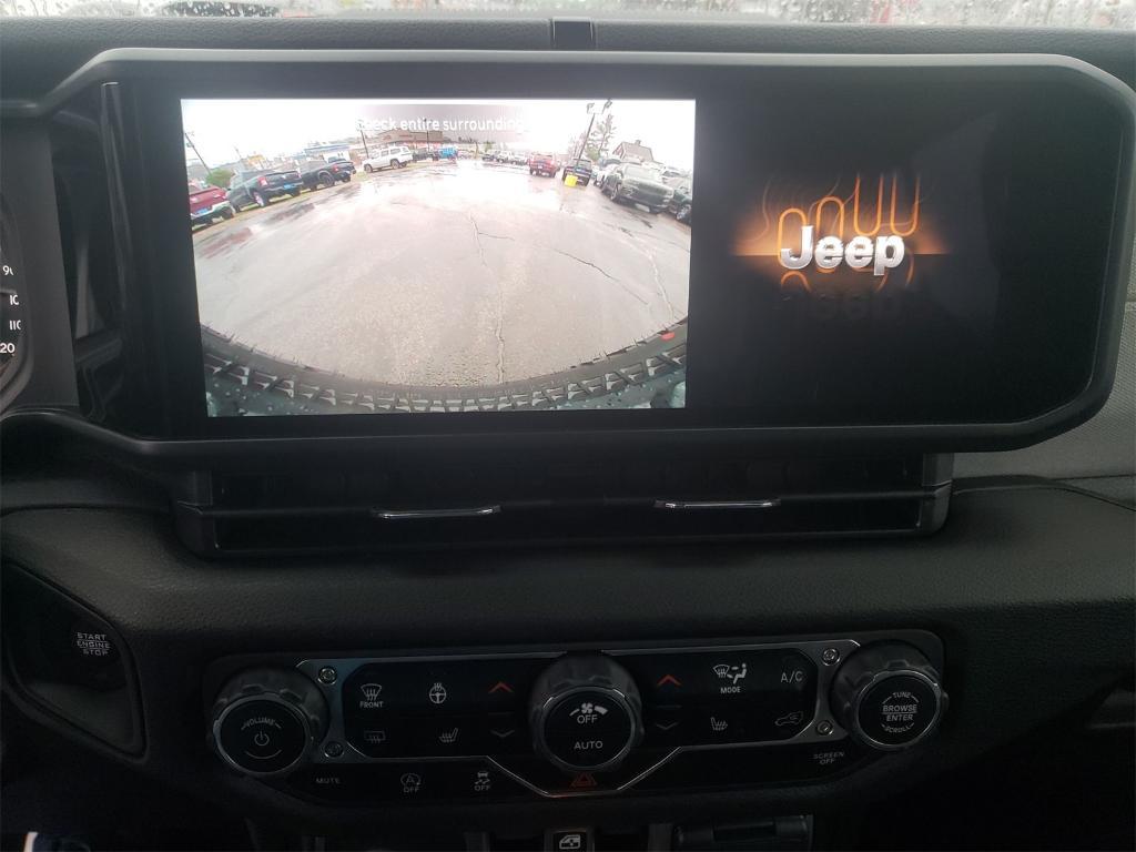 new 2025 Jeep Wrangler car, priced at $54,380