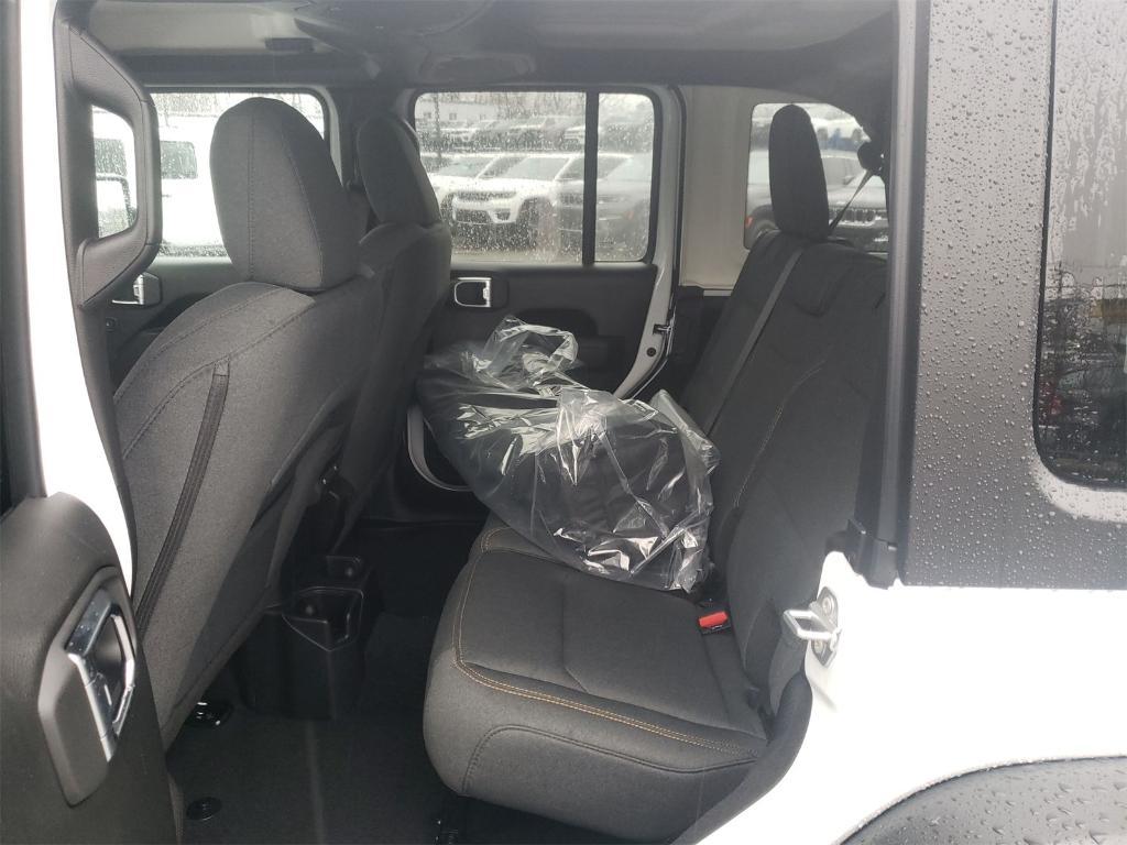 new 2025 Jeep Wrangler car, priced at $54,380