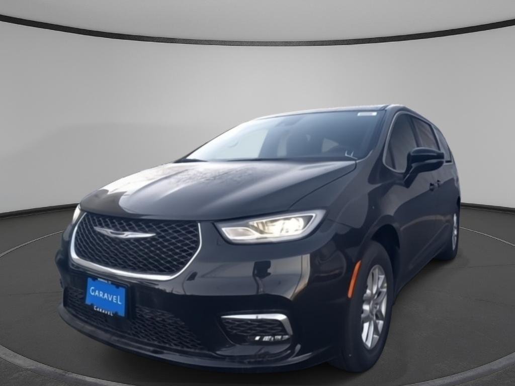 new 2026 Chrysler Pacifica car, priced at $46,335