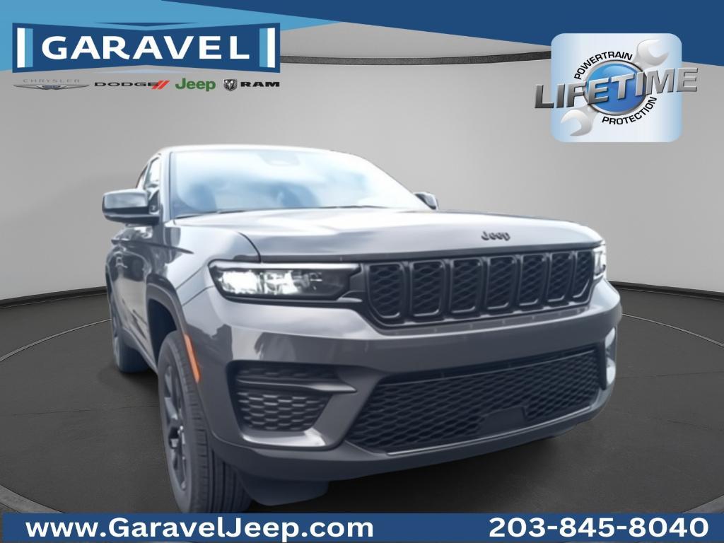 new 2025 Jeep Grand Cherokee car, priced at $47,330