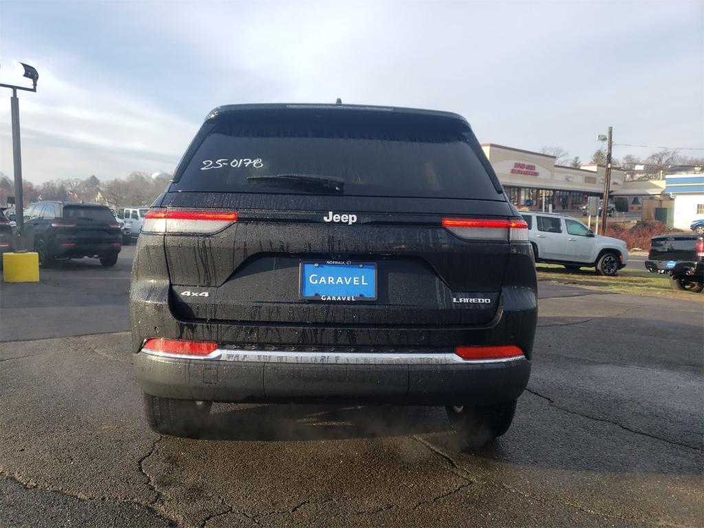 new 2025 Jeep Grand Cherokee car, priced at $44,170