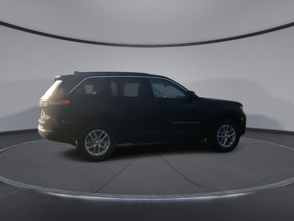 new 2025 Jeep Grand Cherokee car, priced at $44,170