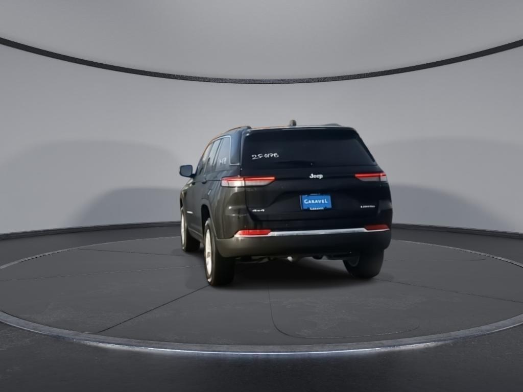 new 2025 Jeep Grand Cherokee car, priced at $44,170