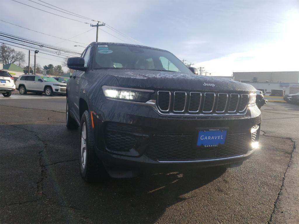 new 2025 Jeep Grand Cherokee car, priced at $44,170