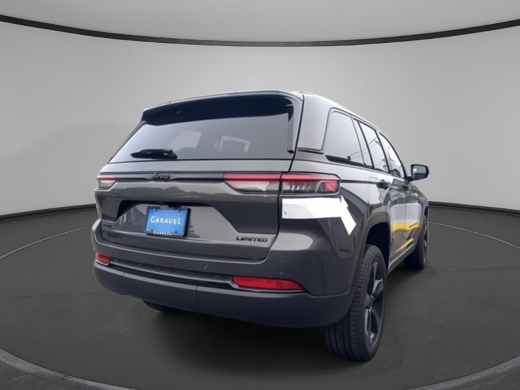 new 2025 Jeep Grand Cherokee car, priced at $52,735