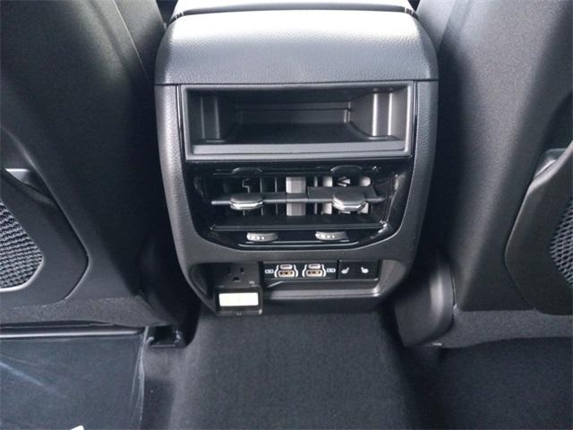 new 2025 Jeep Grand Cherokee car, priced at $49,915