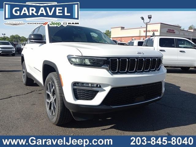 new 2025 Jeep Grand Cherokee car, priced at $49,915