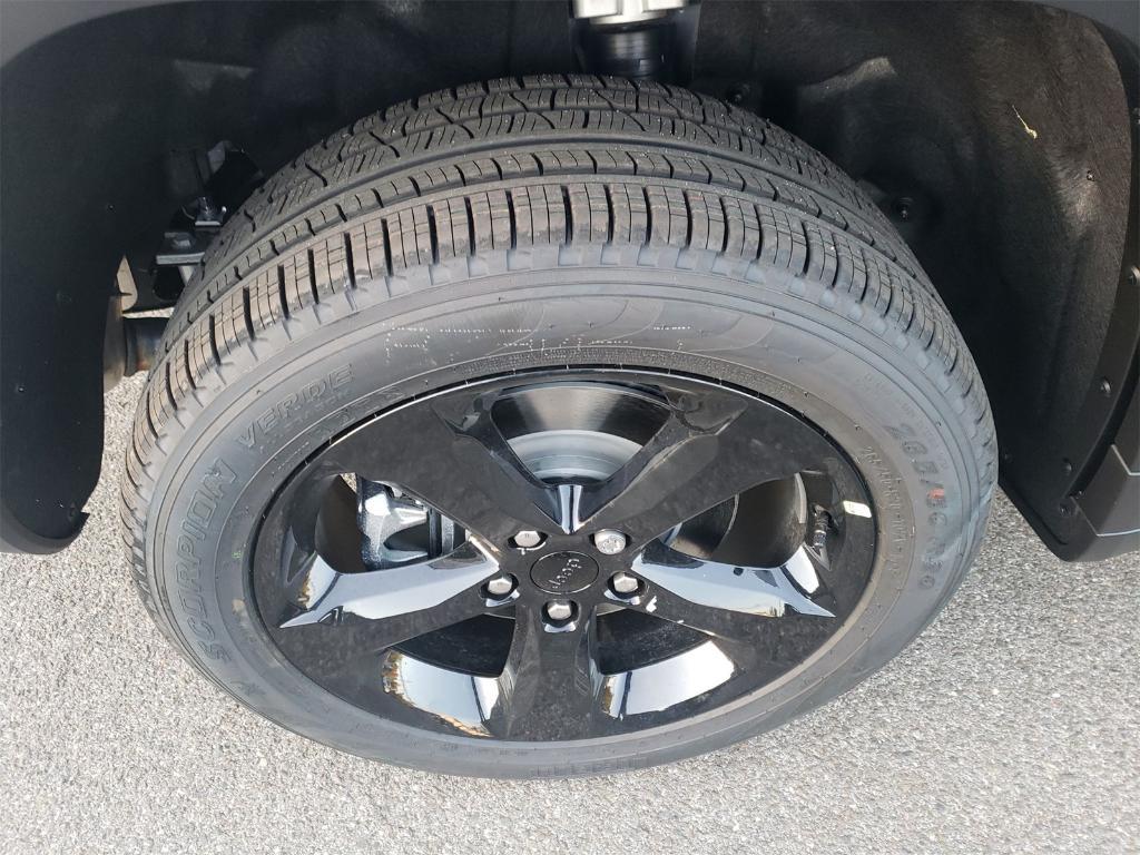 new 2025 Jeep Grand Cherokee L car, priced at $54,835