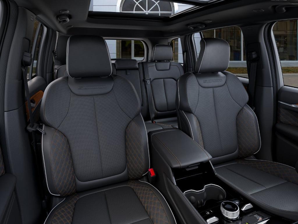 new 2026 Jeep Grand Cherokee car, priced at $65,935