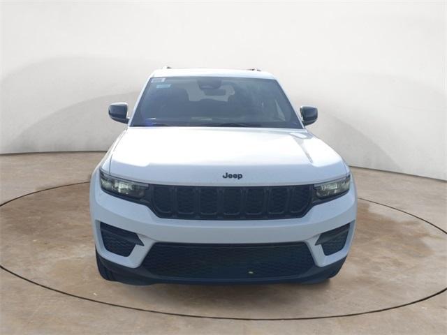 new 2025 Jeep Grand Cherokee car, priced at $47,780