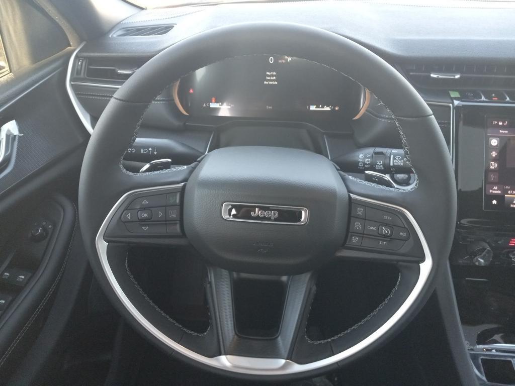 new 2025 Jeep Grand Cherokee car, priced at $48,375