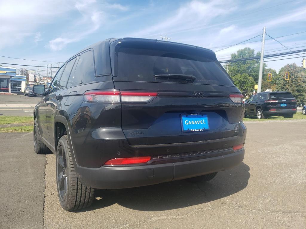 new 2025 Jeep Grand Cherokee car, priced at $48,375