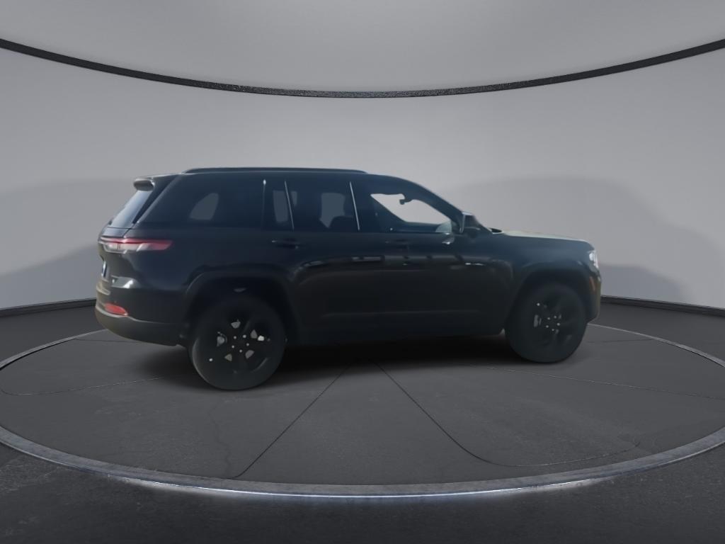new 2025 Jeep Grand Cherokee car, priced at $48,375