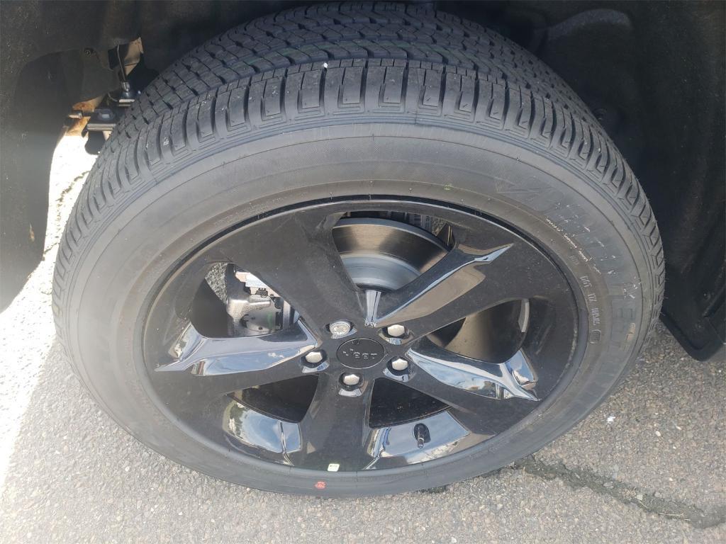 new 2025 Jeep Grand Cherokee car, priced at $48,375