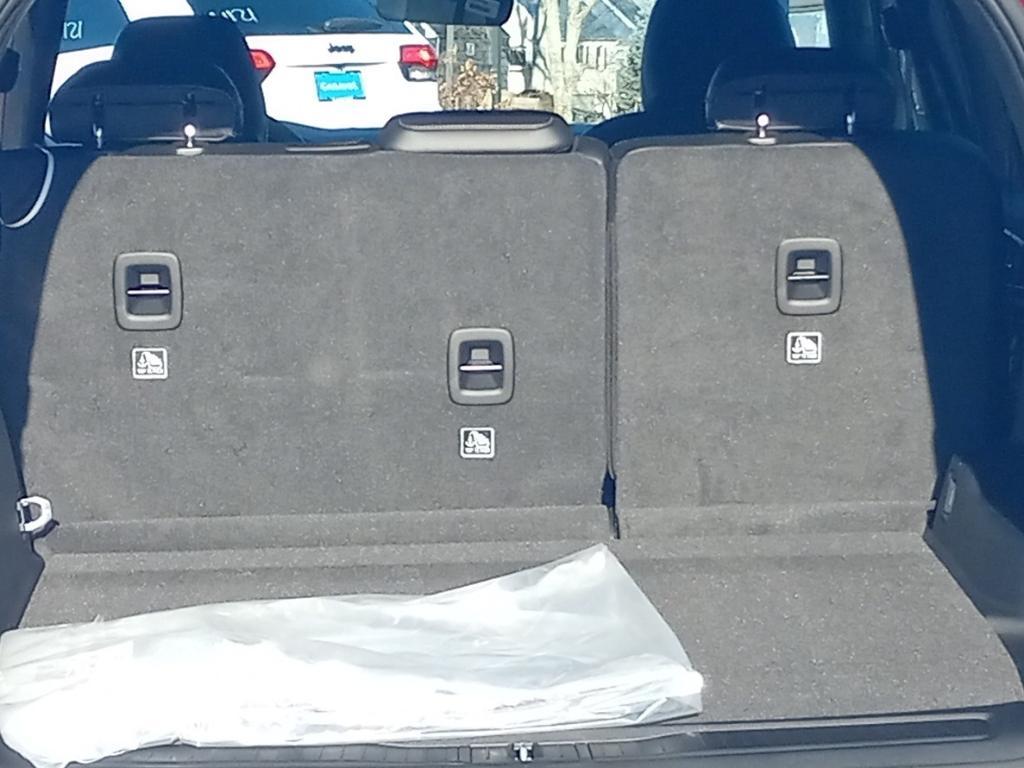 new 2025 Jeep Grand Cherokee car, priced at $48,375