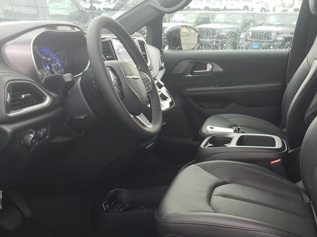 new 2026 Chrysler Pacifica car, priced at $46,920