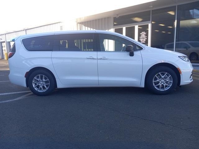 new 2026 Chrysler Pacifica car, priced at $46,920
