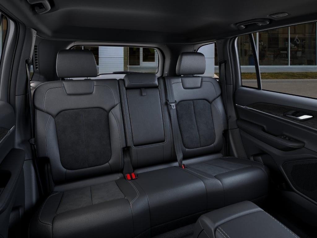 new 2026 Jeep Grand Cherokee car, priced at $49,975
