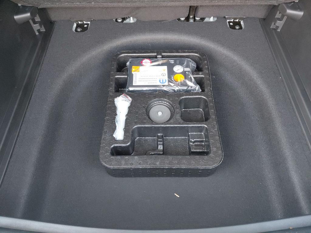 used 2026 Jeep Compass car, priced at $31,000