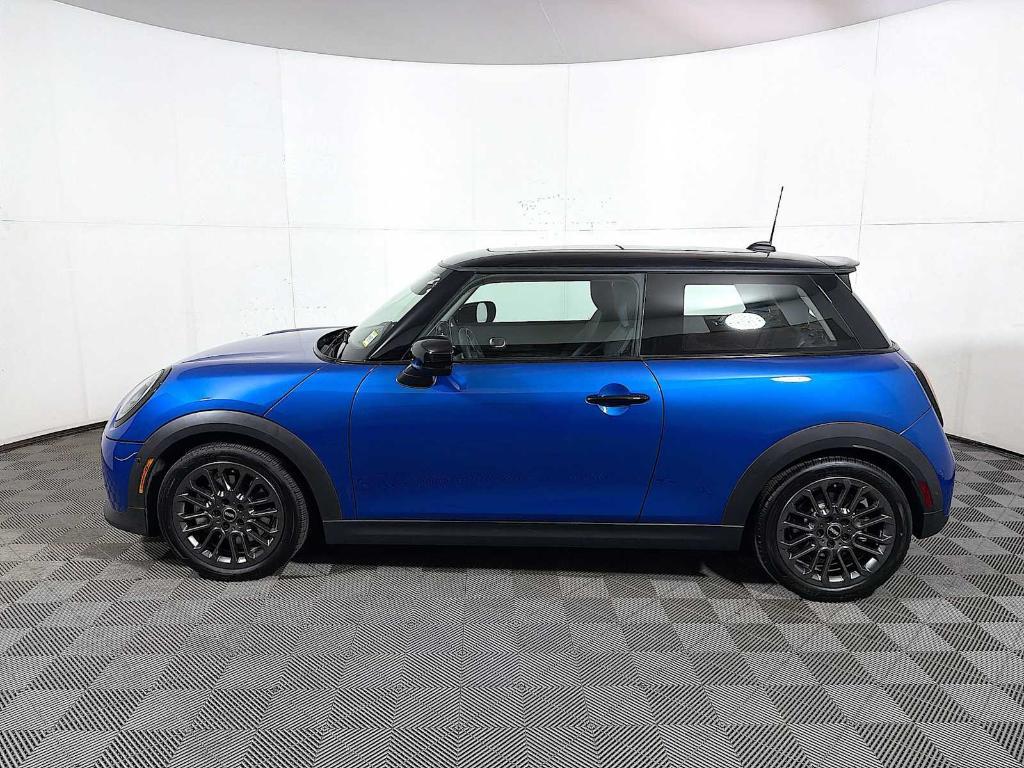 used 2025 MINI Hardtop car, priced at $29,668