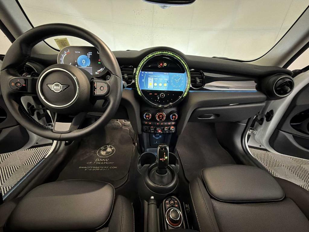 used 2023 MINI Hardtop car, priced at $24,898