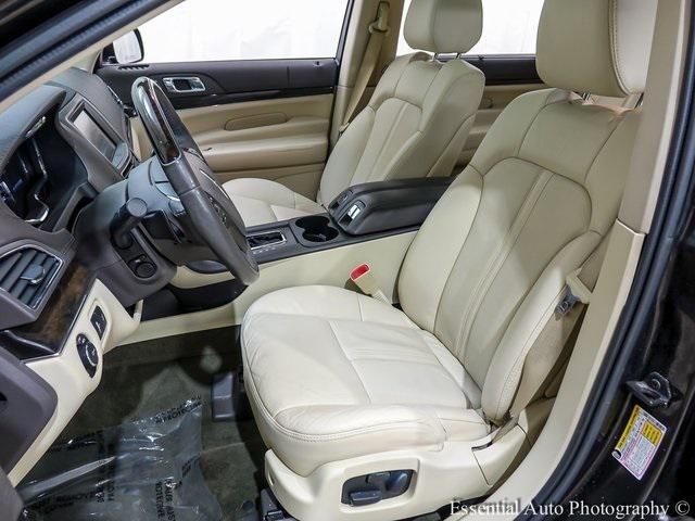 used 2014 Lincoln MKT car, priced at $10,950