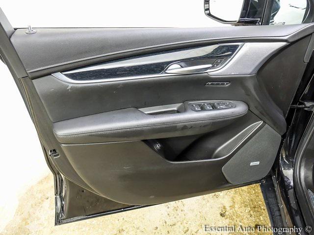 used 2025 Cadillac XT5 car, priced at $39,950