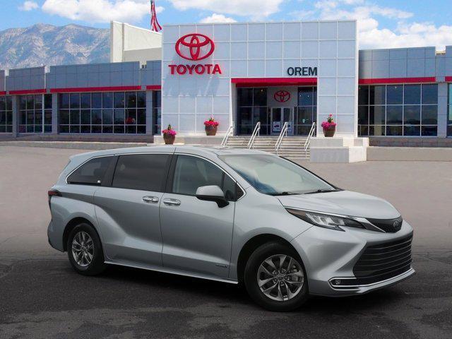 used 2021 Toyota Sienna car, priced at $28,087