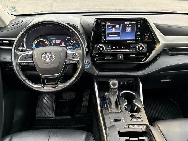 used 2021 Toyota Highlander Hybrid car, priced at $30,412