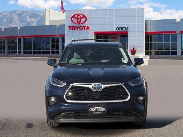 used 2021 Toyota Highlander Hybrid car, priced at $19,991