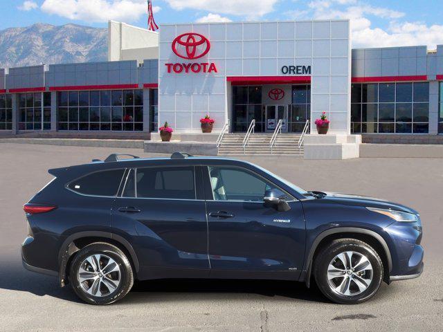 used 2021 Toyota Highlander Hybrid car, priced at $19,991