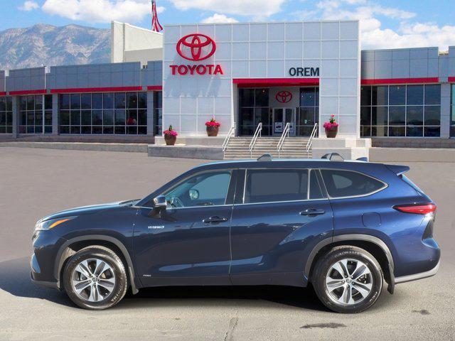 used 2021 Toyota Highlander Hybrid car, priced at $19,991