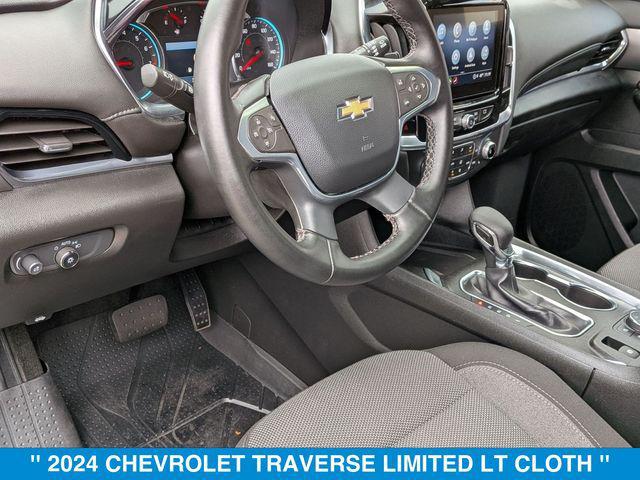 used 2024 Chevrolet Traverse car, priced at $29,000