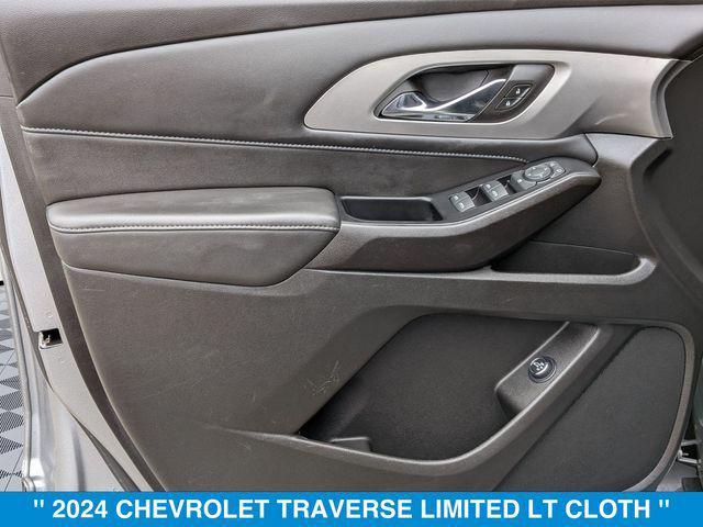 used 2024 Chevrolet Traverse car, priced at $29,000