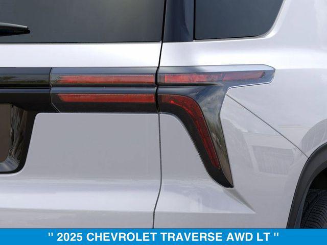 new 2025 Chevrolet Traverse car, priced at $50,635