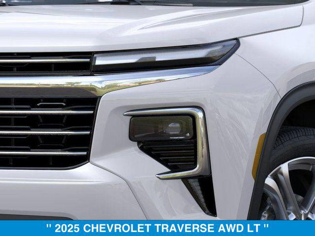new 2025 Chevrolet Traverse car, priced at $50,635