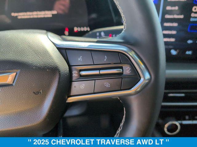 used 2025 Chevrolet Traverse car, priced at $35,699