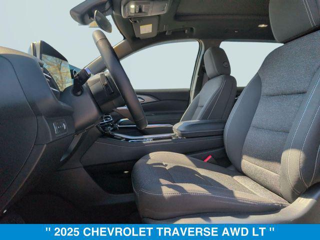used 2025 Chevrolet Traverse car, priced at $35,699