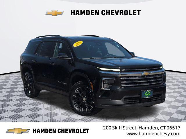 used 2025 Chevrolet Traverse car, priced at $35,699