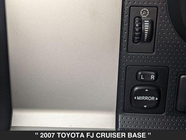 used 2007 Toyota FJ Cruiser car, priced at $14,250