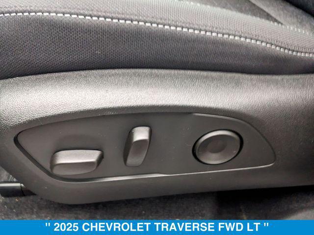 new 2025 Chevrolet Traverse car, priced at $44,530