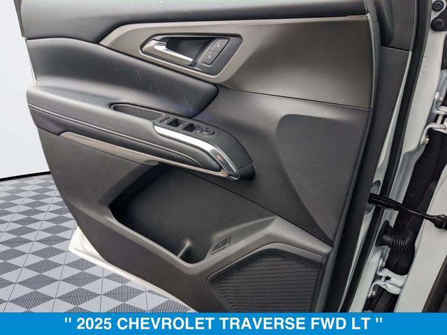 new 2025 Chevrolet Traverse car, priced at $44,530